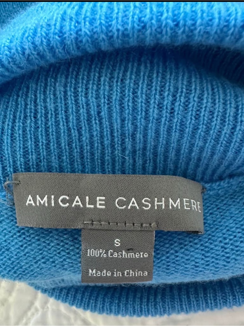 Amicale Cashmere Teal Blue Turtleneck Sweater